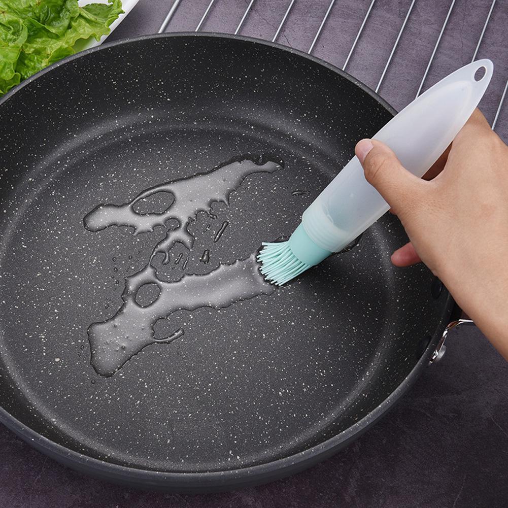 Food grade silicone oil bottle brush — Space-Saving Design