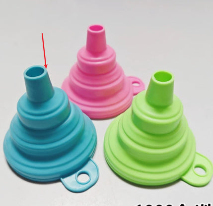 Foldable Silicone Funnel for Easy Storage and Use